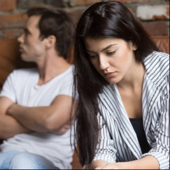 Qué significa cuando una persona es posesiva con su pareja, según la psicología