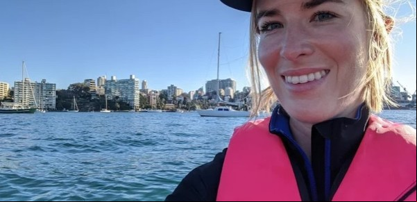 Un tiburón atacó a una mujer que nadaba en un puerto de Sidney: quedó internada con "graves heridas"