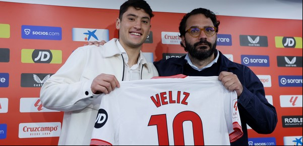 Alejo Véliz revolucionó Sevilla con su llegada y avisa que ya está para jugar