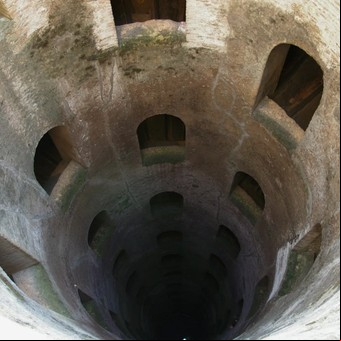El misterio del pozo de San Patricio: ¿es la puerta de entrada al purgatorio?