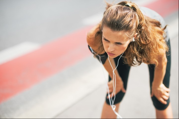 El ejercicio regular ayuda a quitar preocupaciones de la mente. Foto: Shutterstock.