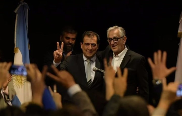 Acusan a un ex ministro de Rodríguez Saá de hacerse pasar por cacique: millones de pesos, búfalos y un campo tres veces del tamaño de la Ciudad de Buenos Aires-