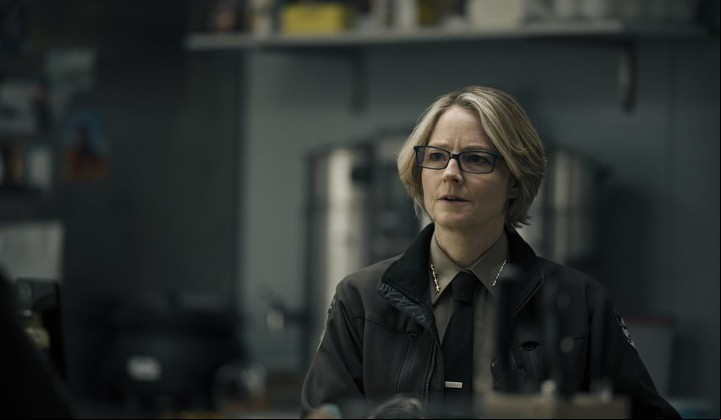 Liz es diferente a Clarice: es discutidora y grosera con todo aquel que se atreve a acercarse a ella.