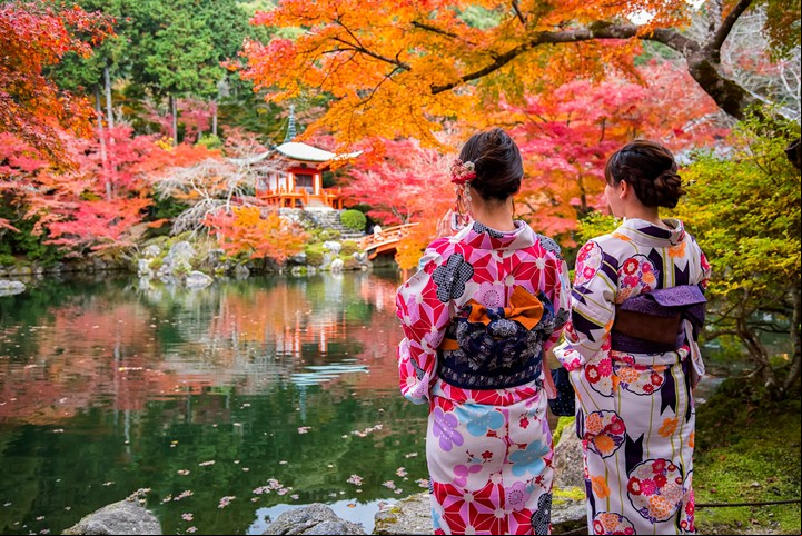 Japón. La mitad de las mujeres nacidas en 2023 podría vivir hasta los 90. Foto: Shutterstock.