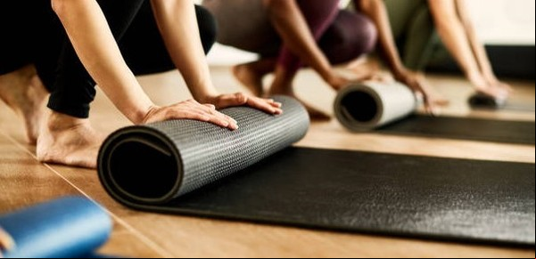 Cuál es el ejercicio de pilates que se hace a partir de los 50 para eliminar la grasa de la cintura