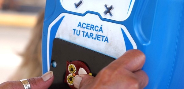 En más líneas de colectivos ya se puede pagar con tarjeta de crédito y débito: cuáles son y cuántas hay