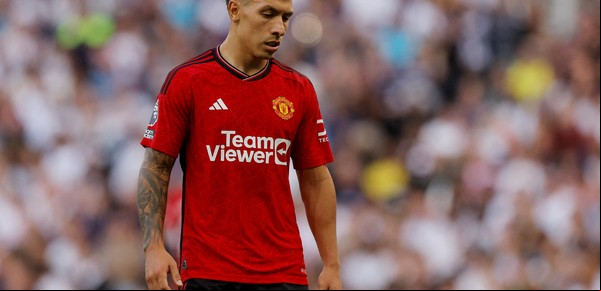 Lisandro Martínez sigue con su 2024 maldito: otra lesión lo saca de la definición de la Premier League y preocupa rumbo a la Copa América