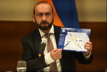 Ararat Mirzoyan, canciller de Armenia: “Es imposible ocultar nuestras diferencias con Rusia”