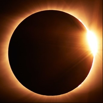 El eclipse solar del lunes 8 de abril puede resolver un extraño misterio sobre el sol