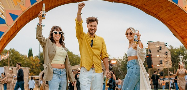 Cerveza Corona cerró la temporada de Sunsets 2024 con un atardecer icónico en Ciudad Universitaria