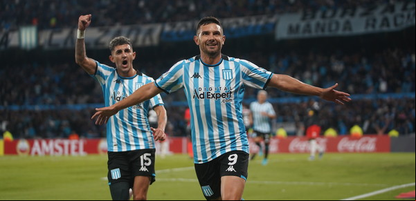 Maravilla Martínez, un fenómeno imparable con el mejor promedio de gol en los últimos 25 años de Racing: ¿cuál es su lugar en historia?