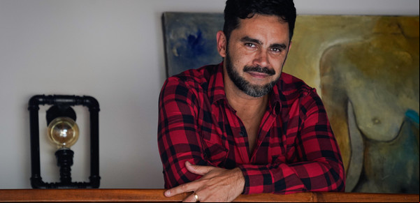 Gonzalo Heredia: el actor y escritor ahora es un cocinero atrapado en un mundo oscuro