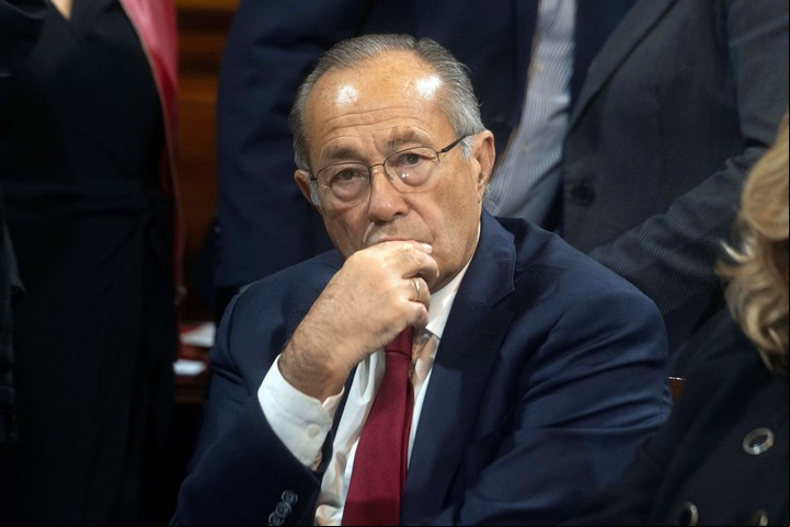 El senador por San Luis y presidente por siete días, Adolfo Rodríguez Saa cobra una jubilación de privilegio de $ 6.682.948.