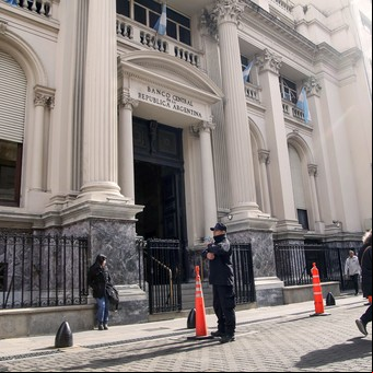 Por los pagos de deuda e intereses, las reservas crecieron US$ 437 millones en marzo
