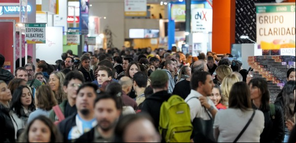 Precios, actividades y más tecnología: Todo sobre la Feria del Libro 2025