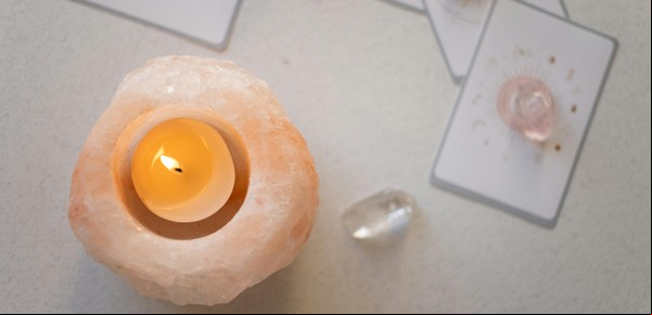 Para qué sirven y cómo funcionan las lámparas de sal del Himalaya para la buena energía