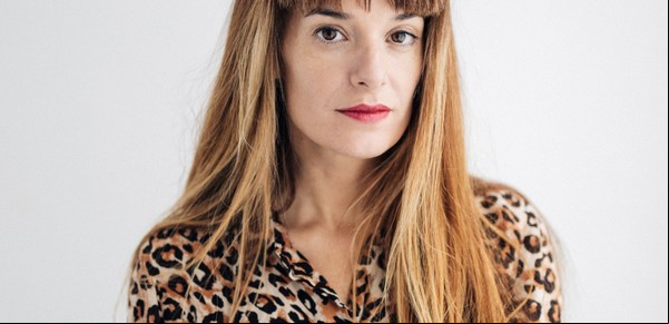 Lola Arias: la argentina ganadora del premio de teatro más importante del mundo y por qué no trabajaría con Luis Brandoni