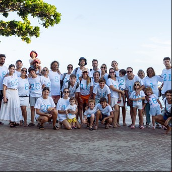 La abuela viral que invitó a toda su familia de vacaciones: “los 33”, en honor al abuelo