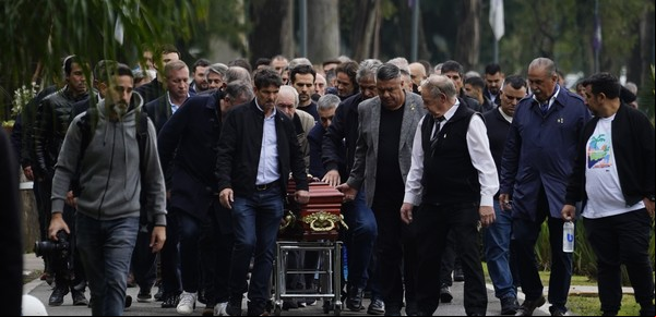 El último adiós a César Luis Menotti, EN VIVO: glorias de la Selección y del fútbol argentino despidieron al Flaco en Ezeiza