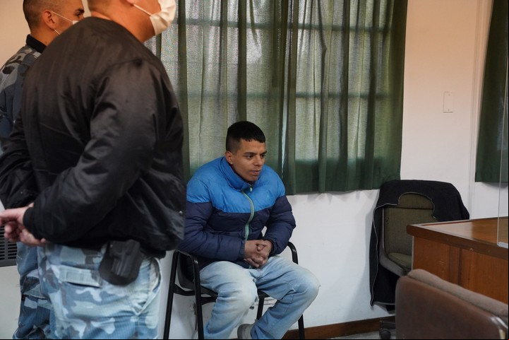 Leandro Daniel Suárez, en el juicio donde lo condenaron a perpetua por el crimen del kiosquero Roberto Sabo.
Foto Guillermo Rodriguez Adami.