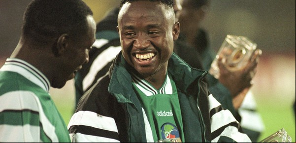 Tragedia en el fútbol nigeriano: murió en un choque de autos Ibrahim Babangida y su hermano Tijani quedó en estado crítico
