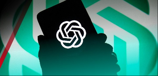 OpenAI lanza por sorpresa o1, un nuevo modelo de inteligencia artificial que "piensa" antes de responder