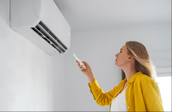 La temperatura recomendada para hacer un uso eficiente del aire acondicionado es de 24 °C. Foto: Shutterstock.