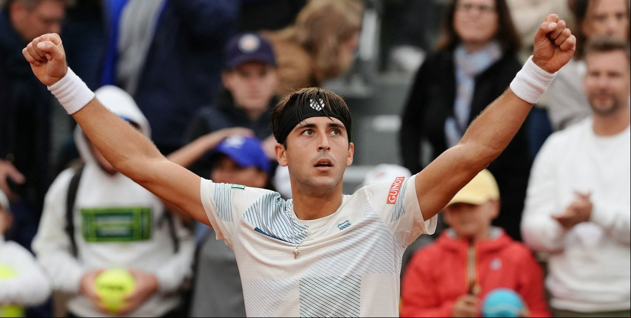 Roland Garros 2024, día 3: 
Etcheverry reaccionó a tiempo y avanzaron a segunda ronda Djokovic y Navone