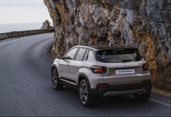 El Jeep Avenger llegaría a la región en 2026.