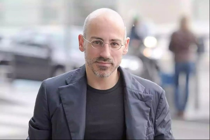 Jaime del Burgo habría participado en ambos libros de Peñafiel.
