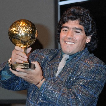 El perfume preferido de Diego Maradona: sus notas dominantes y cuánto sale ahora
