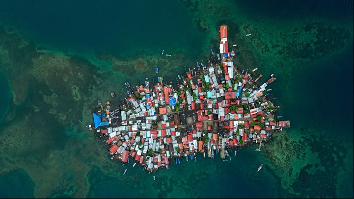 Vista aérea de la isla Carti Sugtupu en la Comarca Guna Yala, en la costa caribeña de Panamá. Foto AFP