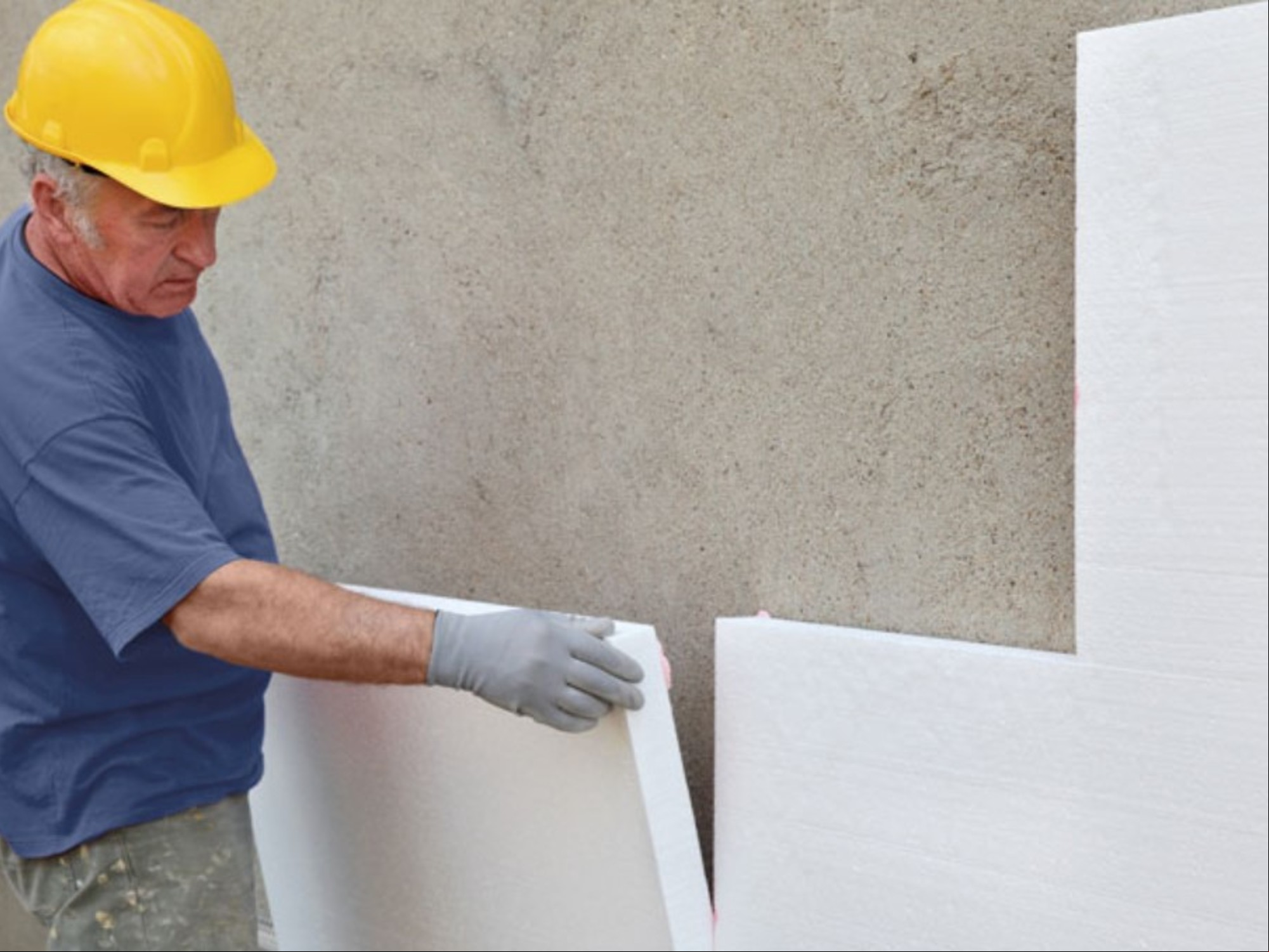 Entre los materiales aislantes más utilizados figuran las placas de poliestireno expandido.