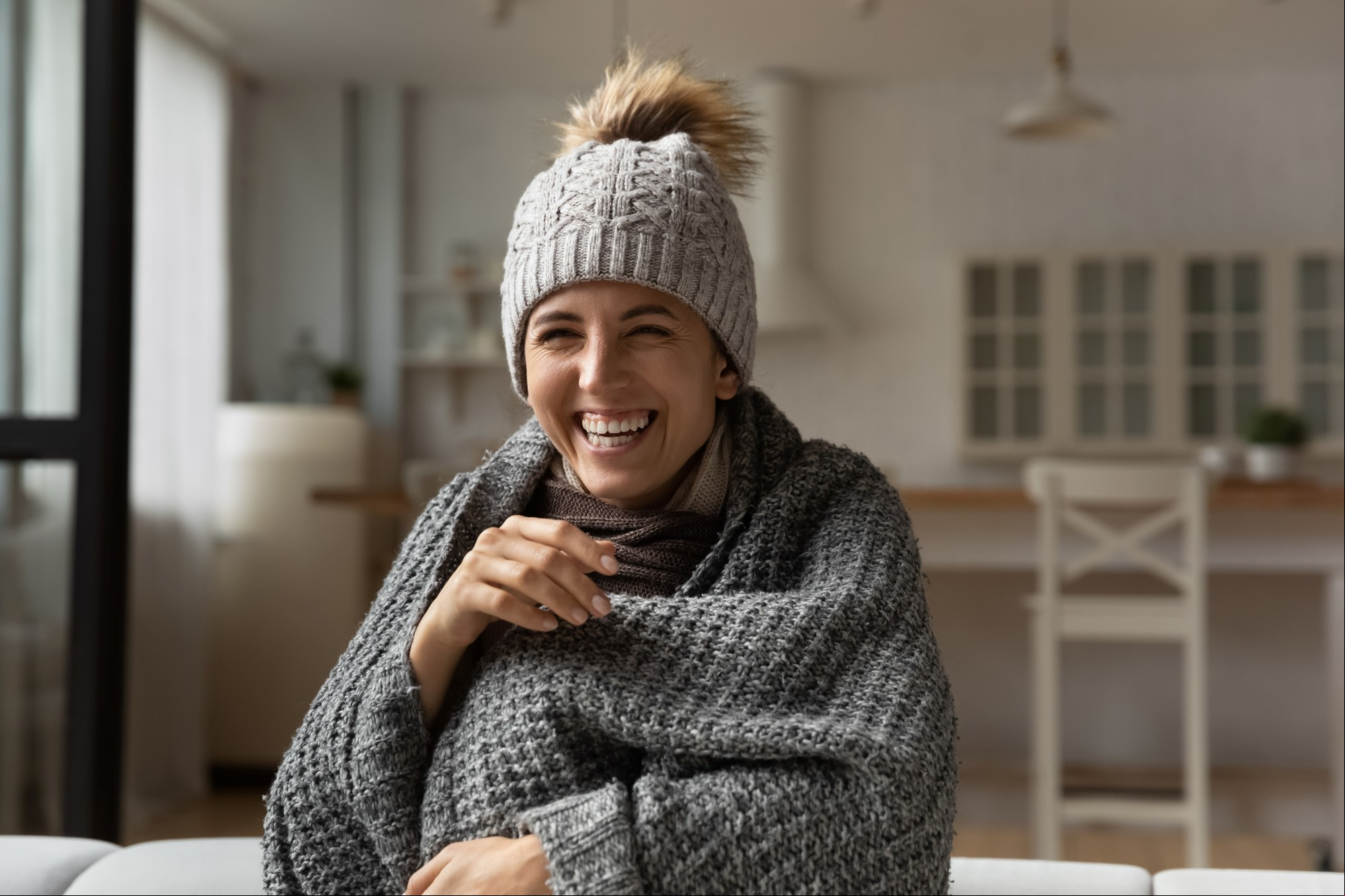 El invierno puede ser excelente para la reflexión, mantener la vibración del hogar en alto nos ayudará a mantener el buen ánimo. Foto: ilustración Shutterstock