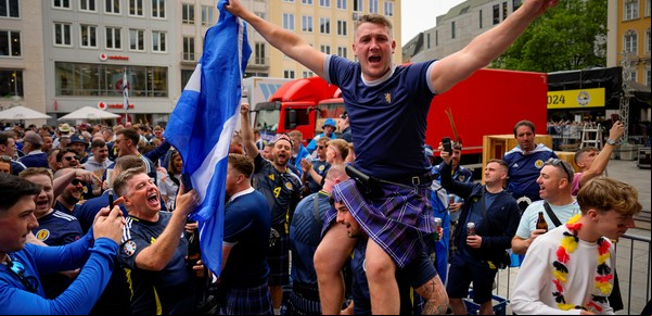 Eurocopa 2024: Escocia y su increíble canción con guiños a Maradona y la Argentina, furor en Alemania