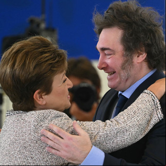 Qué dice el DNU de Javier Milei sobre el acuerdo con el FMI y qué omite