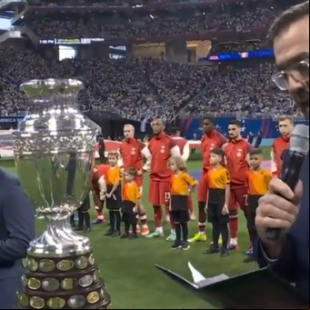 El pastor evangélico que bendijo la Copa América antes del debut de Argentina denunció "hateo" en las redes 
