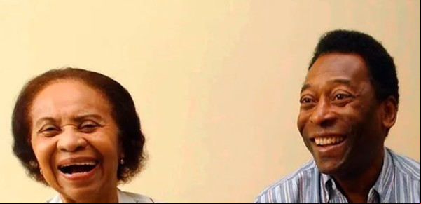Murió Celestinha, la mamá de Pelé, a los 101 años: el adiós a "una mujer negra que enfrentó infinitas adversidades"