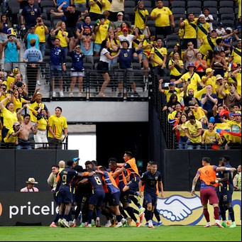Ecuador superó a Jamaica y se jugará la clasificación en la última fecha ante México
