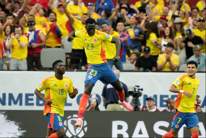 Davinson Sánchez festejando su gol ante Costa Rica en la Copa América 2024. Foto: AP Photo / Rick Scuteri.