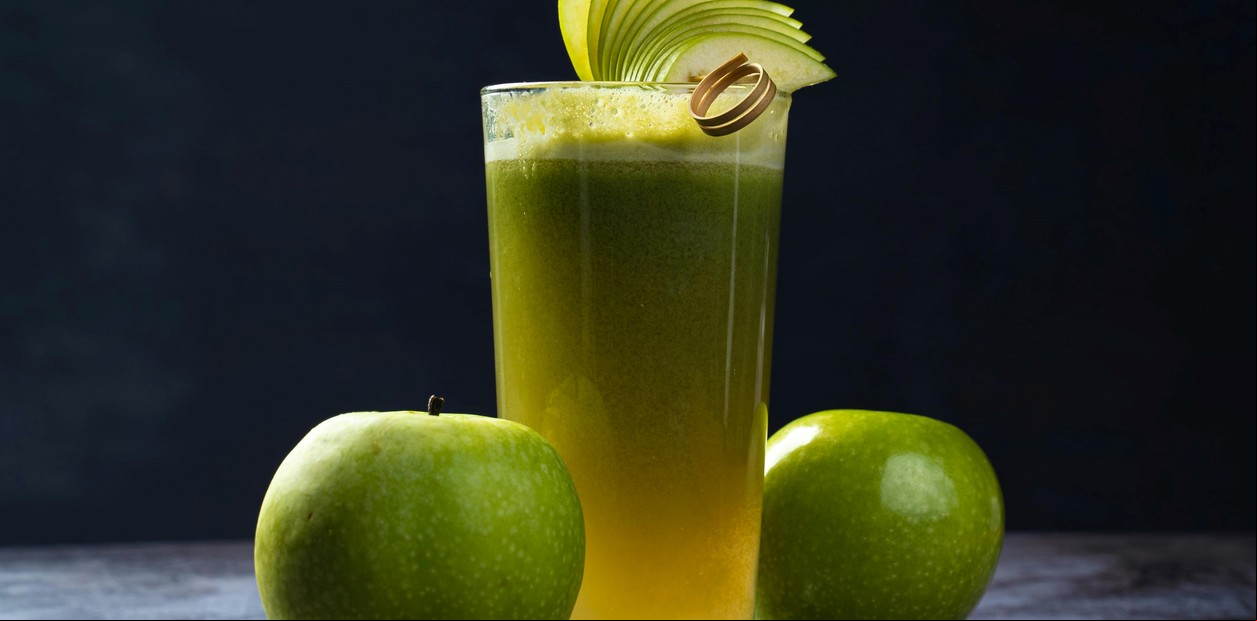 La manzana se ingiere de diferentes formas. Muy nutritiva, tiene proteínas, fibras, lípidos, minerales (potasio, calcio, fósforo, magnesio, azufre, hierro) y vitaminas (B3 y E)./ Foto: Pexels.