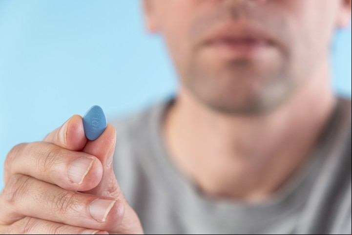 El Viagra es una medicación que se suele utilizar sin ningún tipo de consulta u orientación médica. Foto: Shutterstock.