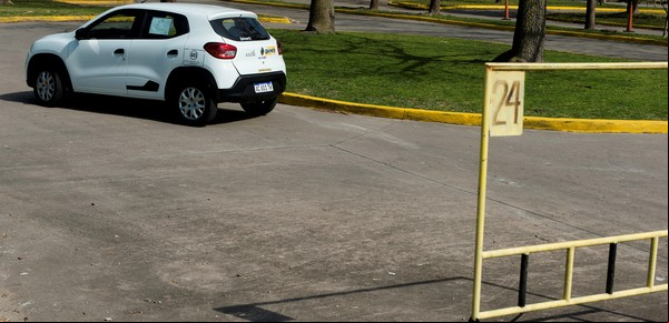 Hizo un truco desesperado para obtener la licencia de conducir, pero todo terminó muy mal