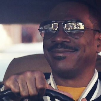 En Netflix, Eddie Murphy vuelve a ser Un detective suelto en Hollywood: no sé para qué volviste