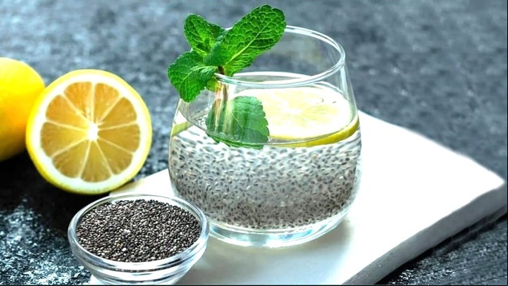 Agua de chía con limón