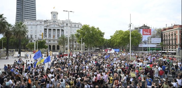 ¿Qué hay detrás del turismo de lujo? Un ensayo revela la otra cara del fenómeno