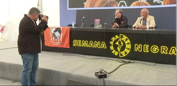 ¿Por qué Leonardo Padura y Paco Ignacio Taibo II creen que el libro en papel va a sobrevivir?