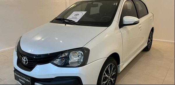 Toyota se puso a vender autos usados: cómo entrar al programa que ofrece garantía oficial