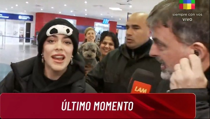 Tini Stoessel, recién llegada a la Argentina. Captura TV.