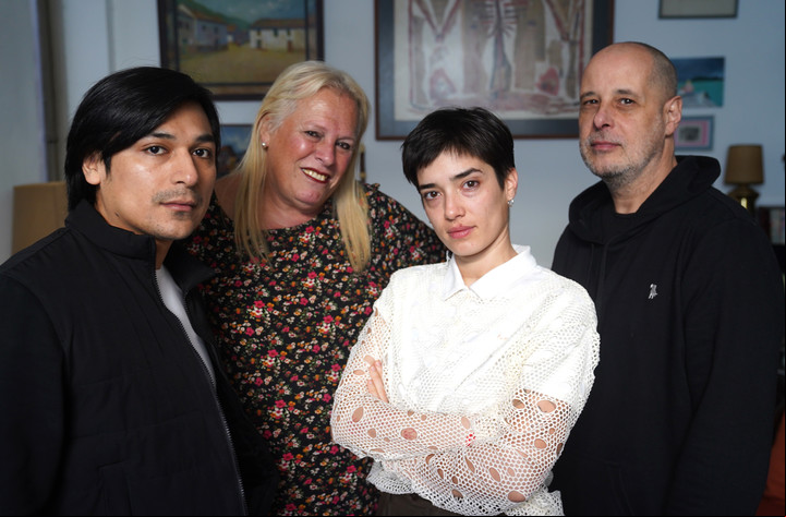 De izquierda a derecha: los actores David Gudiño, María Laura Alemán, Vero Gerez y el dramaturgo Gustavo Tarrío. Foto: Guillermo Rodríguez Adami